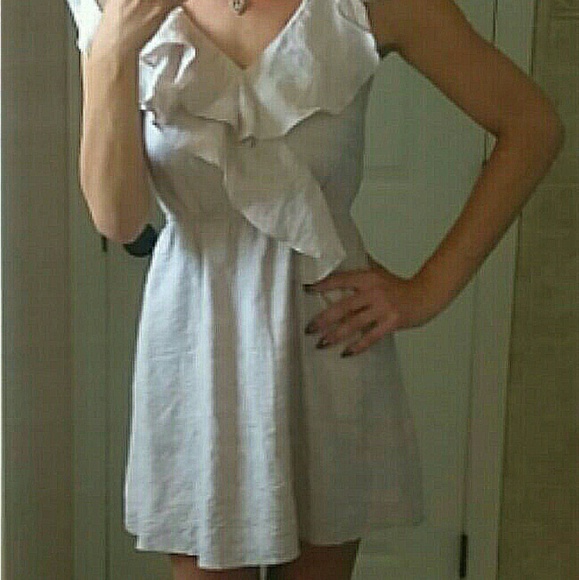 🔥CLEARANCE🆕 BCBG Angel Mini Dress *NWT* - Picture 3 of 3